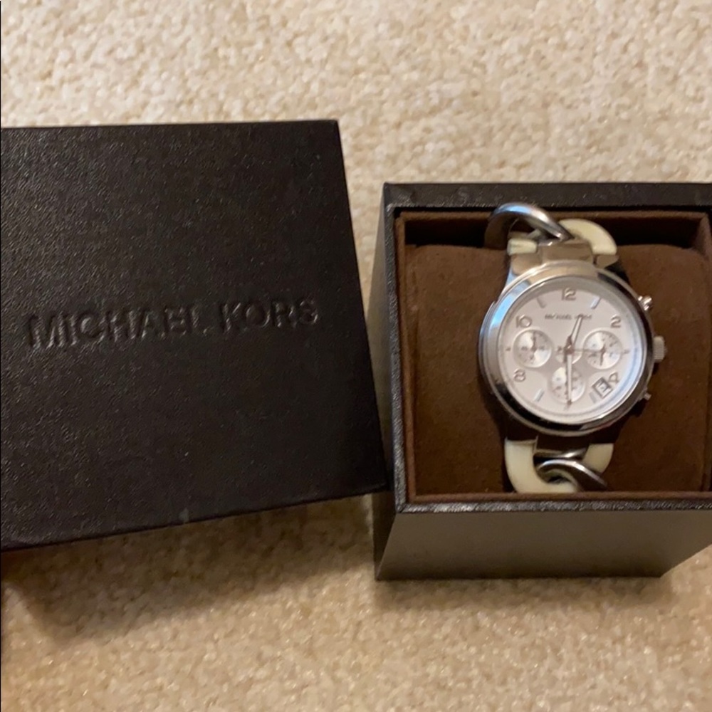 Michael Kors Watch - ivory and silver